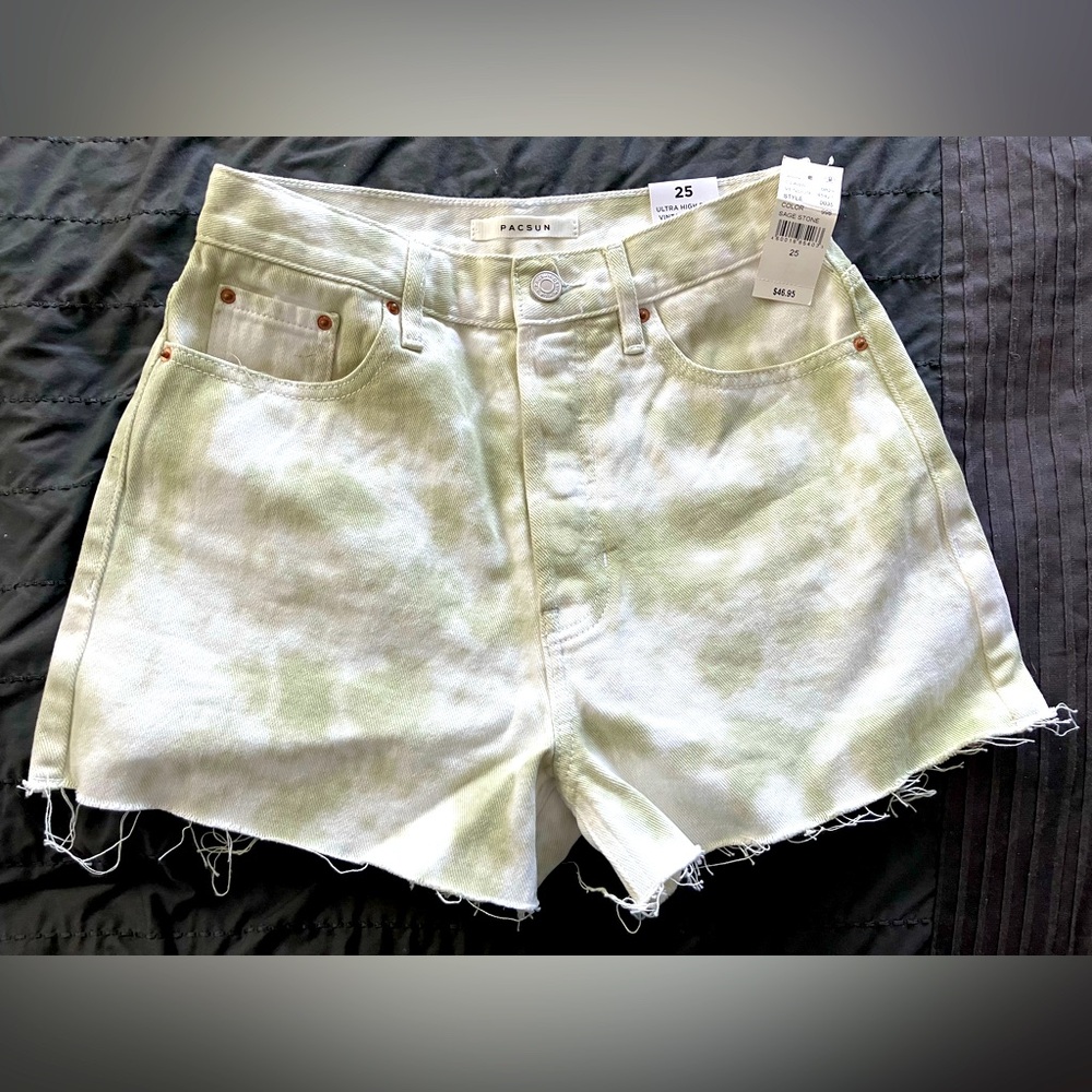 NWT! PAC SUN denim TIE DYE ULTRA high rise VINTAGE shorts Size: 25 NEW! $46!